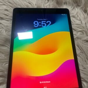 iPad OS 17.2 (9th Generation)